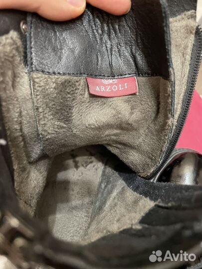 Ботинки Arzoli лаковые 40