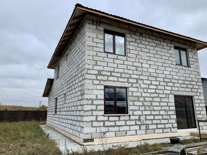 Дом 174 м² на участке 12 сот.