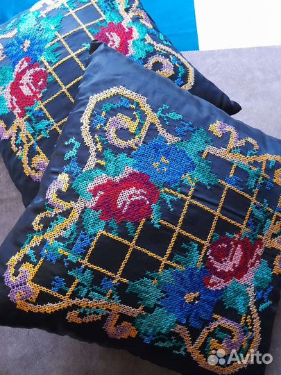 Подушка с вышивкой крестом, отличный подарок