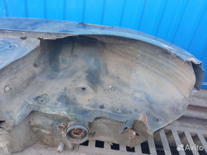 Б/У Крыло заднее правое (седан) Mercedes Be#002