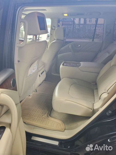 Infiniti QX80 5.6 AT, 2014, 126 400 км