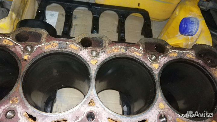 Блок цилиндров 4G93 с нижней постелью