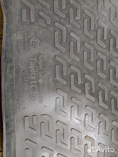 Коврик в багажник toyota land cruiser 200