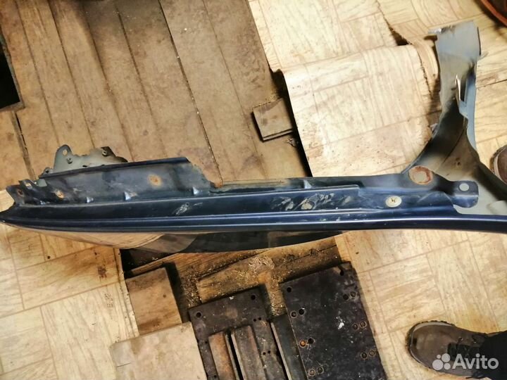 Крыло переднее левое на Renault duster