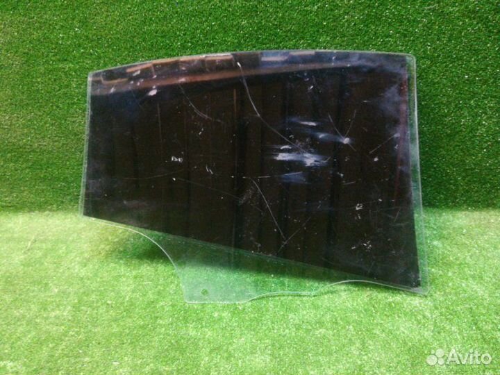 Стекло двери задней левой Mazda Mazda3/Mazda3 MPS