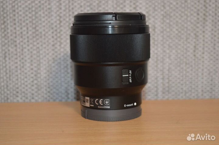 Sony FE 85mm f/1.8