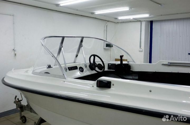 Лобовое стекло на лодку Нептун 3