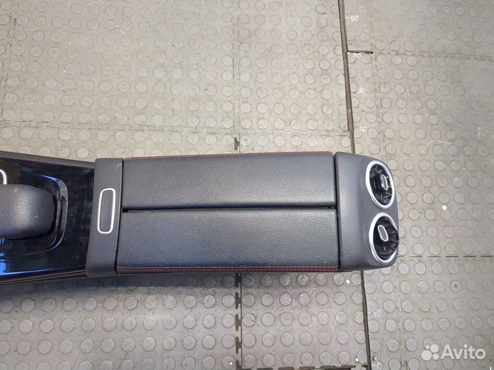 Консоль салона Mercedes A W177 2018, 2019