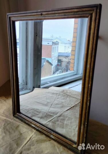 Старинное зеркало