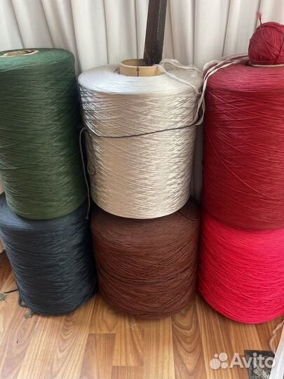 Продаю нитки ковровые