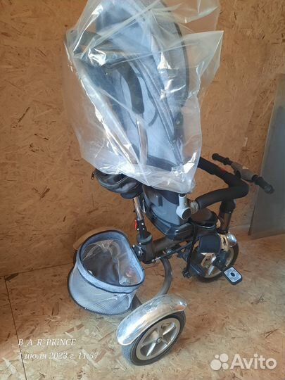 Детский велосипед с родительской ручкой