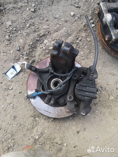 Ступица Peugeot 208 (Переднее Левое)