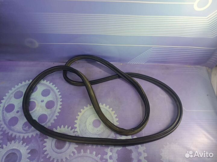 Уплотнитель крышки багажника Great Wall Hover M2