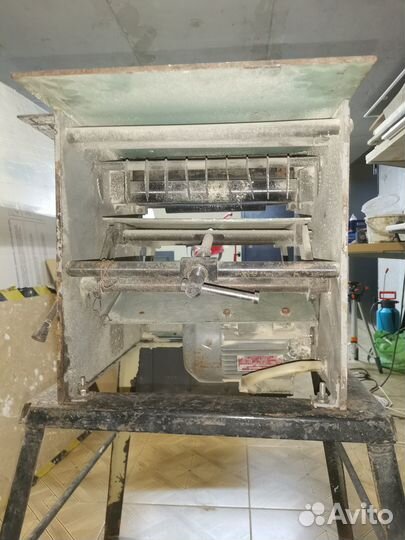 Деревообрабатывающий станок