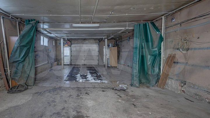 Здание, 313 м²