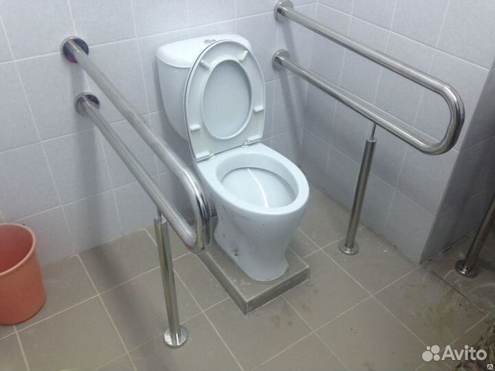 Поручень для унитаза на стойке