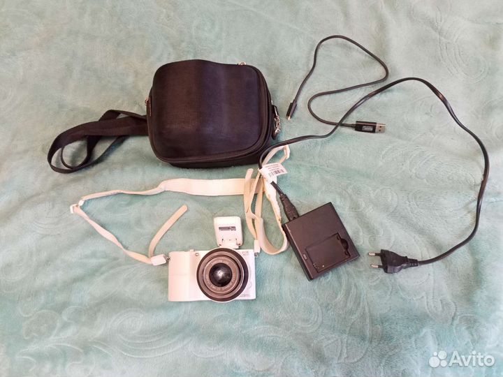 Фотоаппарат Самсунг NX 1000