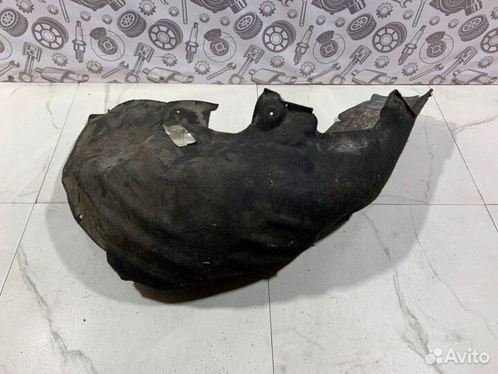 Подкрылок задний правый Mercedes W212