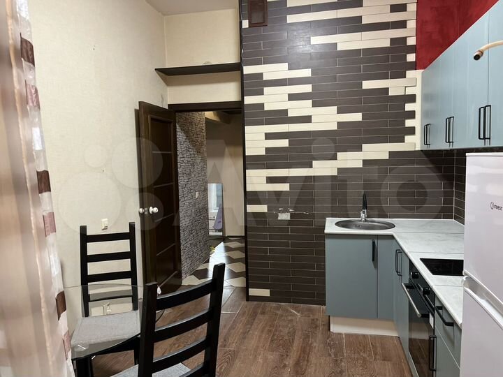 1-к. квартира, 43 м², 1/15 эт.