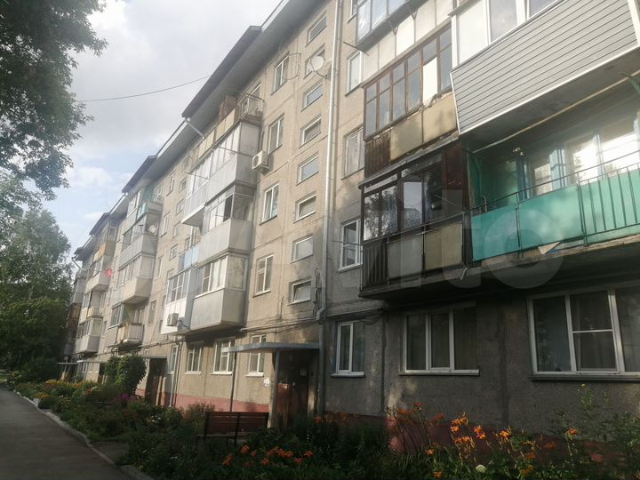3-к. квартира, 47 м², 2/5 эт.