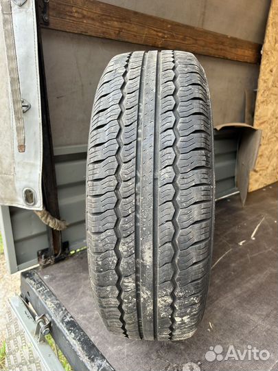 Nexen Aria AH7 215/70 R16C 108C