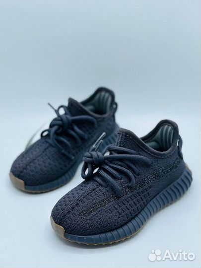 Adidas yeezy boost 350 детские чёрные разм. 34