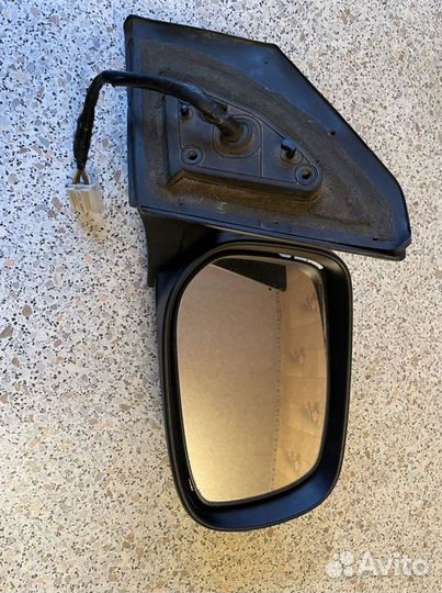 Зеркало правое toyota