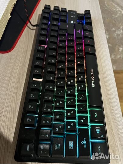 Игровая клавиатура с подсветкой