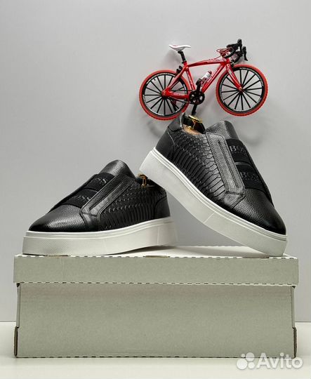 Кроссовки мужские Boss