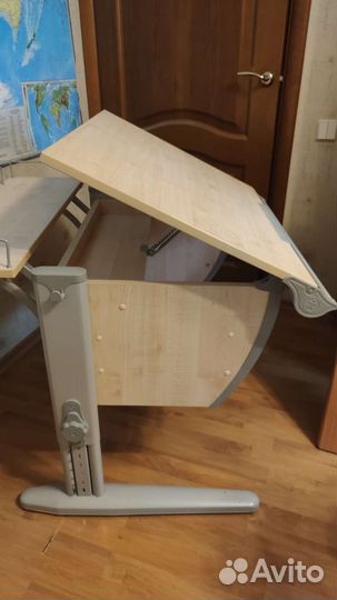 Детский письменный стол трансформер