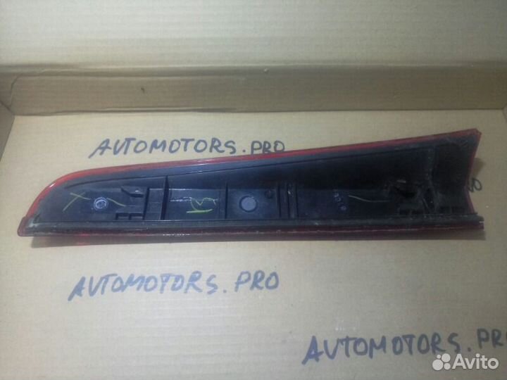 Катафот отражатель левый Nissan Note E11