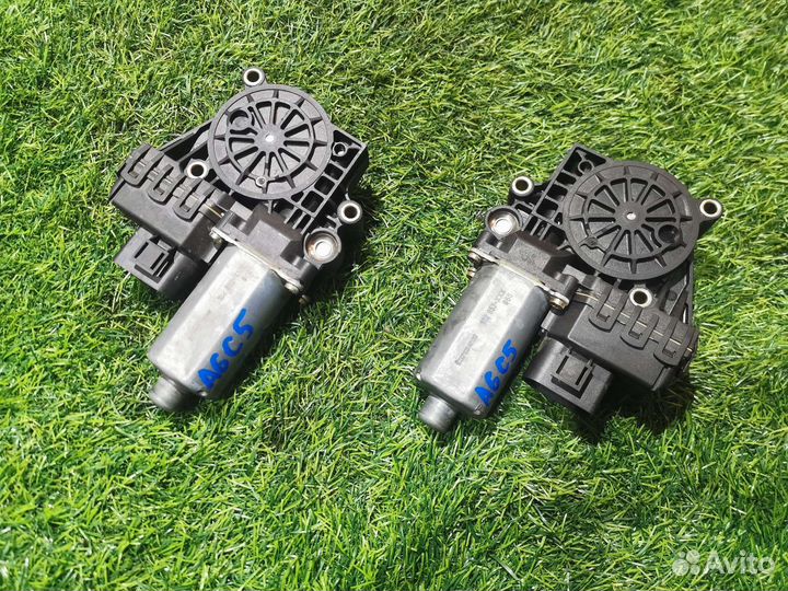 Моторчик стеклоподъемника задний Audi a6 c5