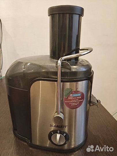 Центробежная соковыжималка Scarlett SC-015 (2011)