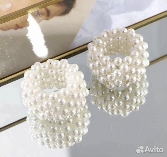 Резинка для волос жемчуг разные цвета