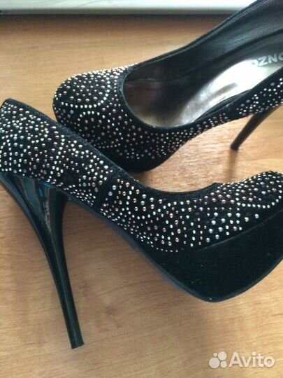 Женские туфли