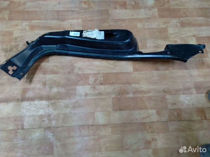 Панель фонаря левая Ford Fusion