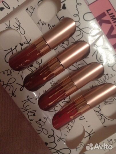 Помада матовая,стойкая kylie новая