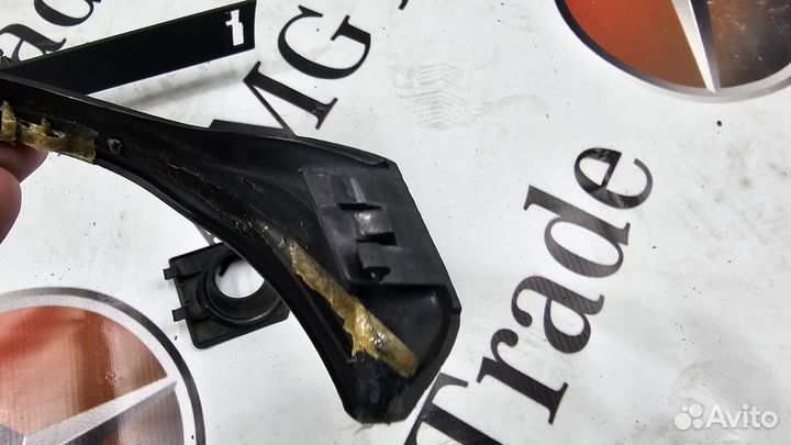 Пластик эл. рулевой колонки на Mercedes W124