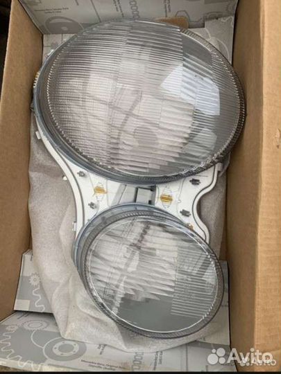 Стекла фар мерседес w210