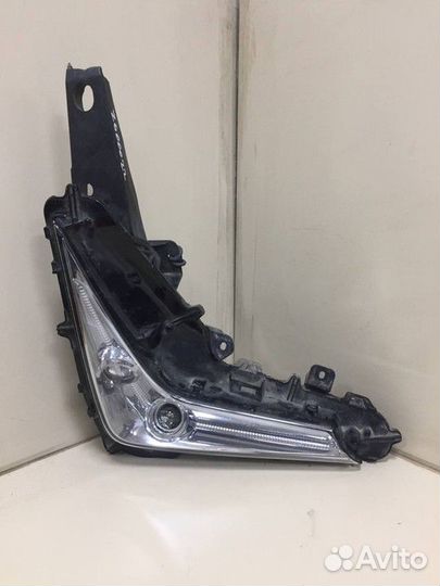 Фара противотуманная правая Lexus LX