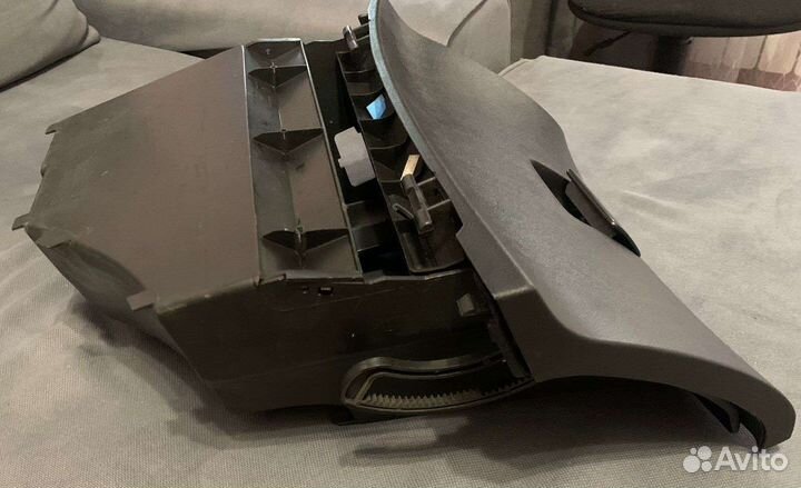 Бардачок Пежо 307