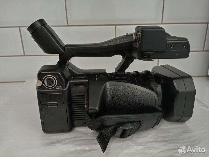 Видеокамера Panasonic нс-X1000
