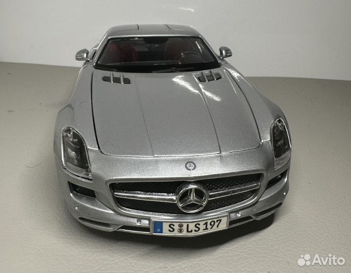 Модель 1:18 Mercedes SLS AMG Maisto