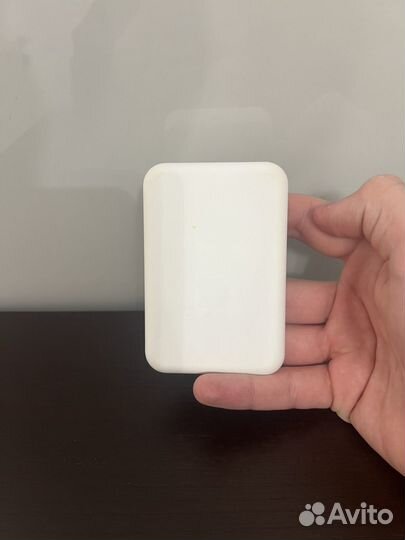 Беспроводная зарядка для iPhone c mag safe