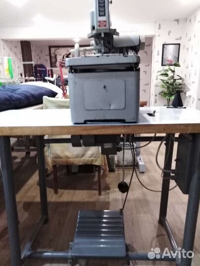 Петельная швейная машина