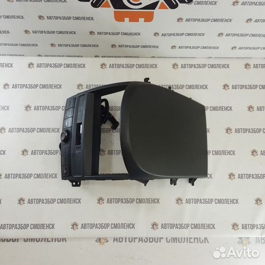 Рамка магнитолы Kia Sorento I (2002—2006)