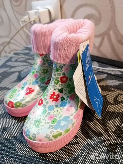 Детские резиновые сапоги 24