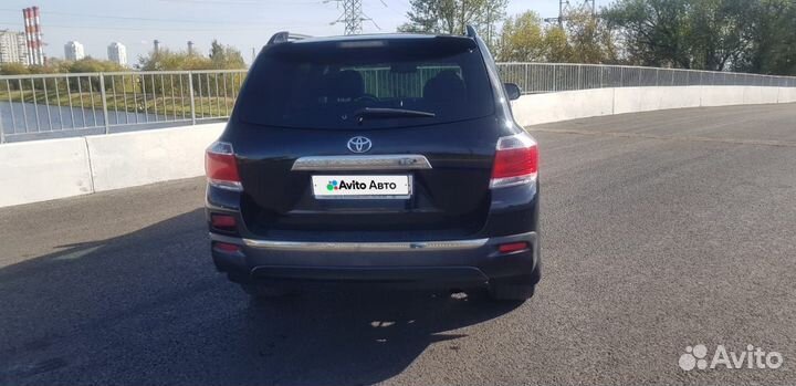 Toyota Highlander 3.5 AT, 2011, 267 710 км