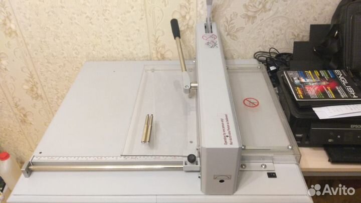 KW-trio 3947 (резак для бумаги, гильотина)