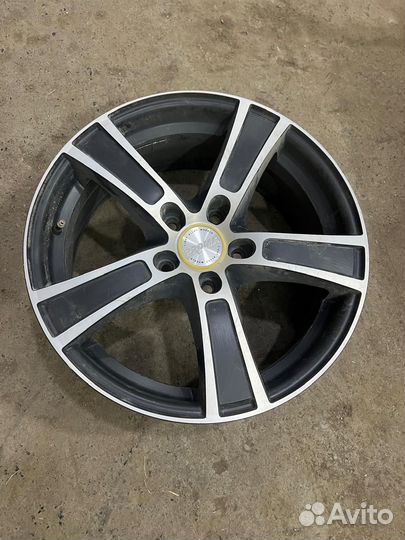 Литые диски R17 5x114 3 toyota camry